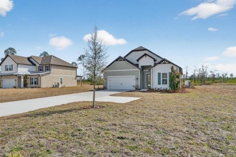 House in Bryceville, Florida 4 bedrooms, 171.59 sq.m. № 2109405 - photo 3