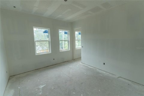 Casa en venta en Tampa, Florida, 5 dormitorios, 471.2 m2 № 1797834 - foto 9