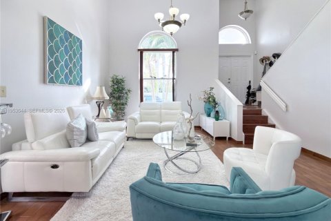 Casa en venta en Miami, Florida, 4 dormitorios, 199.93 m2 № 2007974 - foto 4