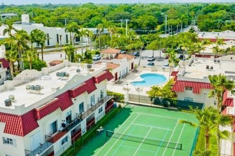 Снять в аренду кондоминиум в Пайнкрест, Флорида 1 спальня, 70.61м2, № 1993817 - фото 21