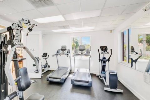 Снять в аренду кондоминиум в Пайнкрест, Флорида 1 спальня, 70.61м2, № 1993817 - фото 20
