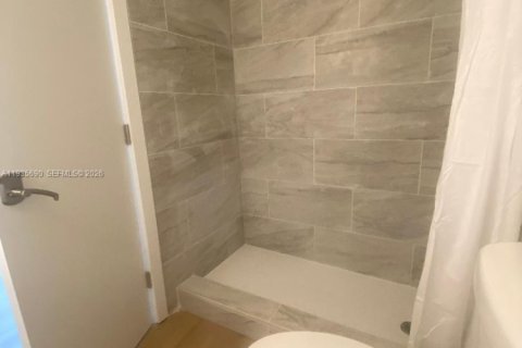 Снять в аренду кондоминиум в Пайнкрест, Флорида 1 спальня, 70.61м2, № 1993817 - фото 13