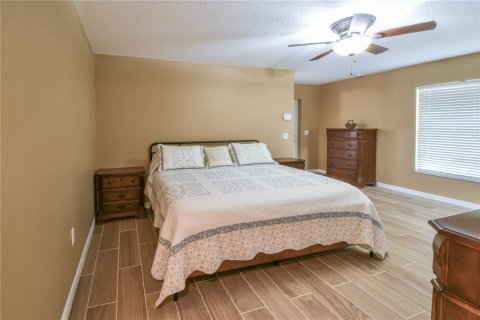 Casa en venta en Tavares, Florida, 4 dormitorios, 240.43 m2 № 1670038 - foto 26