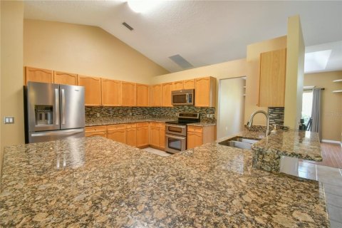 Casa en venta en Tavares, Florida, 4 dormitorios, 240.43 m2 № 1670038 - foto 19