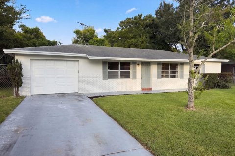 Casa en Holly Hill, Florida 3 dormitorios, 107.86 m2 № 2373339