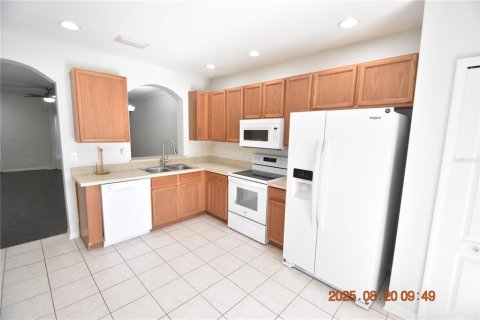 Adosado en alquiler en Riverview, Florida, 2 dormitorios, 116.59 m2 № 1904161 - foto 6