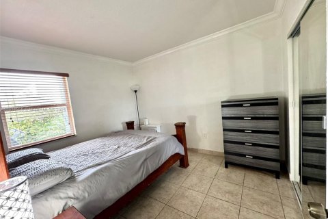 Condominio en venta en Opa-locka, Florida, 3 dormitorios, 86.21 m2 № 1960038 - foto 10