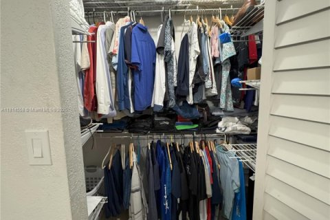 Condominio en venta en Opa-locka, Florida, 3 dormitorios, 86.21 m2 № 1960038 - foto 7