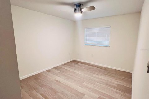 Apartment in New Port Richey, Florida 2 bedrooms, 83.61 sq.m. № 1913892 - photo 6