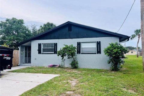 Apartment in New Port Richey, Florida 2 bedrooms, 83.61 sq.m. № 1913892 - photo 1