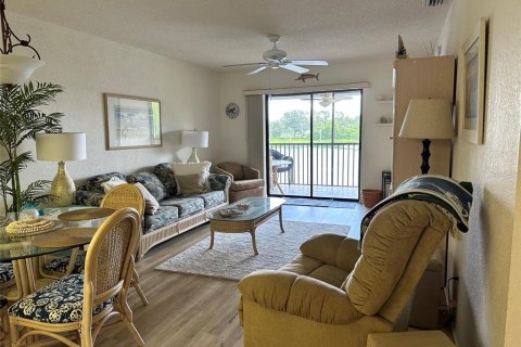 Condominio en alquiler en Port Charlotte, Florida, 2 dormitorios, 82.96 m2 № 1295224 - foto 10
