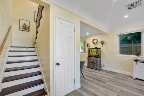 Condo in Fort Lauderdale, Florida, 2 bedrooms  № 1695424 - photo 22