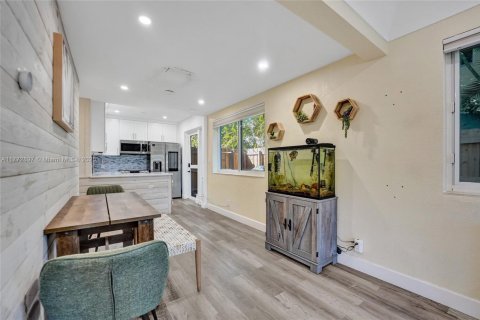 Condo in Fort Lauderdale, Florida, 2 bedrooms  № 1695424 - photo 8