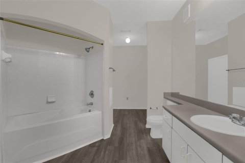 Condo in Lake Mary, Florida, 1 bedroom  № 2167215 - photo 16