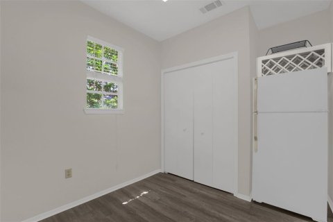 Condo in Lake Mary, Florida, 1 bedroom  № 2167215 - photo 10