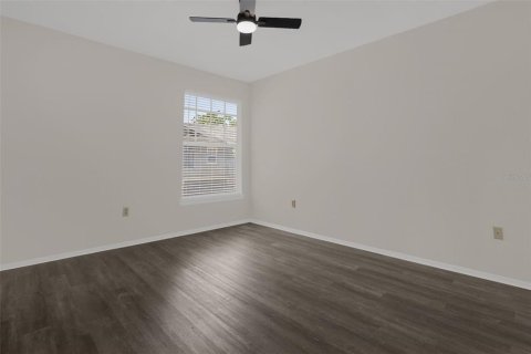 Condo in Lake Mary, Florida, 1 bedroom  № 2167215 - photo 11