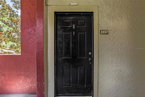 Condo in Lake Mary, Florida, 1 bedroom  № 2167215