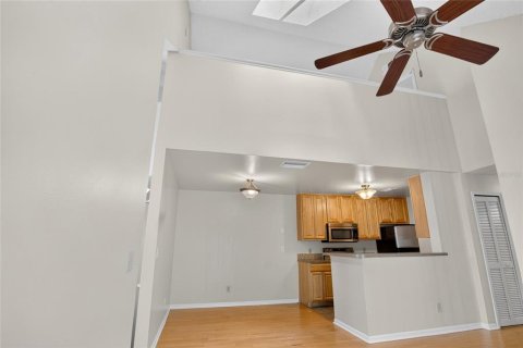 Condominio en venta en Orlando, Florida, 2 dormitorios, 124.67 m2 № 2199740 - foto 20