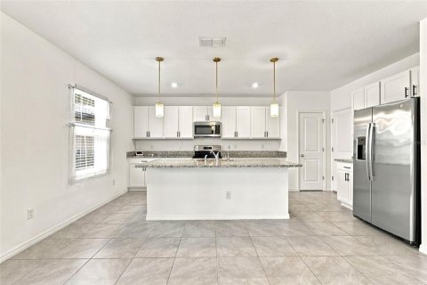 House in Zephyrhills, Florida 5 bedrooms, 258.73 sq.m. № 2401058 - photo 21