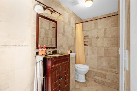 Copropriété à vendre à Miami, Floride: 3 chambres, 107.4 m2 № 1892003 - photo 13