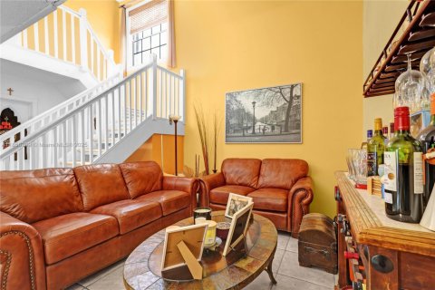 Copropriété à vendre à Miami, Floride: 3 chambres, 107.4 m2 № 1892003 - photo 7