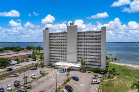 Condo in Sebring, Florida, 2 bedrooms  № 1843630 - photo 2