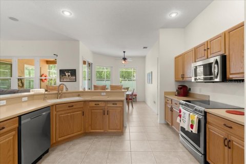 House in Palm Coast, Florida 3 bedrooms, 227.33 sq.m. № 1765187 - photo 12