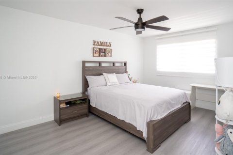 Condominio en venta en Hollywood, Florida, 2 dormitorios, 100.15 m2 № 1949224 - foto 30