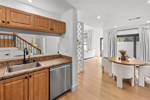 Touwnhouse à vendre à Aventura, Floride: 3 chambres, 138.89 m2 № 1986801 - photo 22