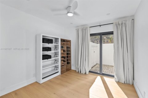 Touwnhouse à vendre à Aventura, Floride: 3 chambres, 138.89 m2 № 1986801 - photo 23