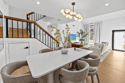 Touwnhouse à vendre à Aventura, Floride: 3 chambres, 138.89 m2 № 1986801 - photo 12