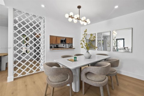 Touwnhouse à vendre à Aventura, Floride: 3 chambres, 138.89 m2 № 1986801 - photo 11