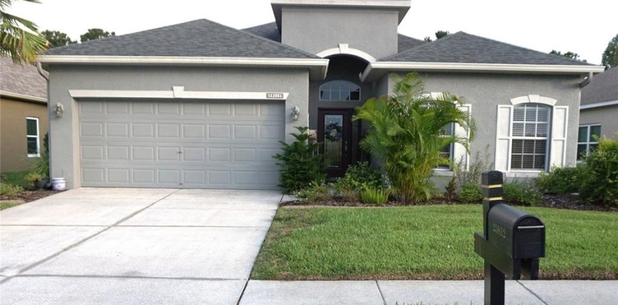 Casa en Land O' Lakes, Florida 3 dormitorios, 128.58 m2 № 1917029