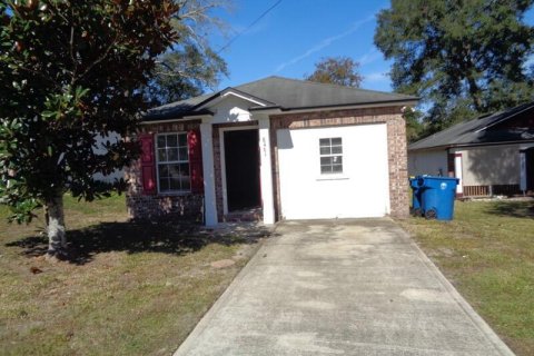 House in Jacksonville, Florida 3 bedrooms, 126.72 sq.m. № 826895 - photo 1