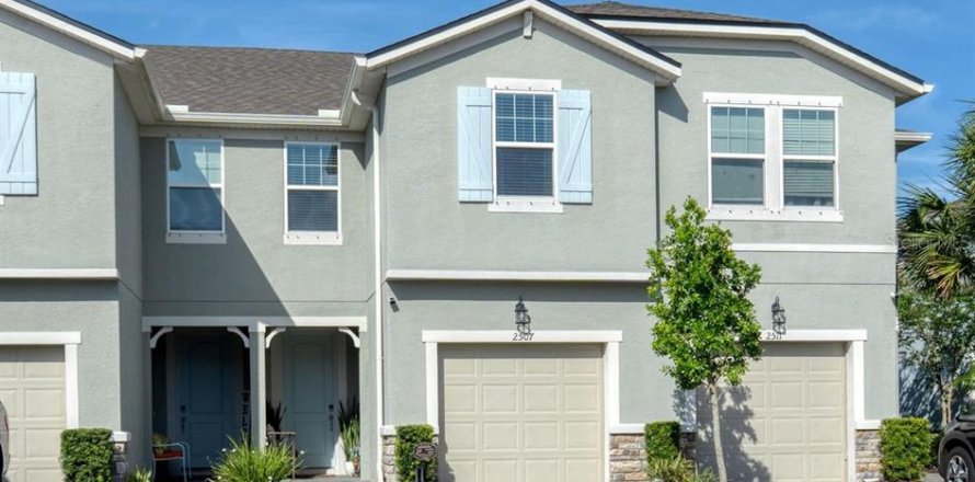 Townhouse in Lutz, Florida 3 bedrooms, 156.08 sq.m. № 1789189