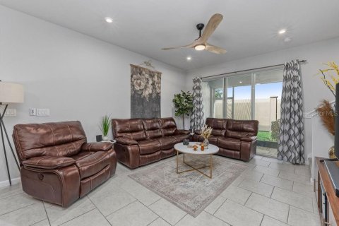 Townhouse in Lutz, Florida 3 bedrooms, 156.08 sq.m. № 1789189 - photo 13