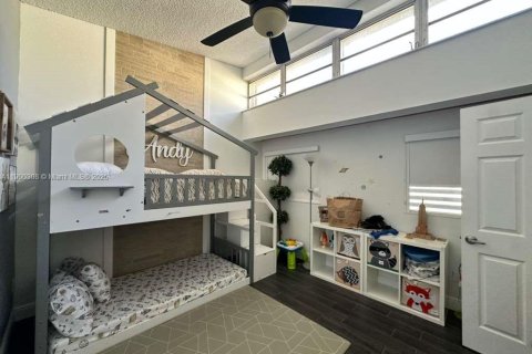 Touwnhouse à vendre à Miami, Floride: 3 chambres, 150.87 m2 № 1953630 - photo 14