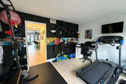 Touwnhouse à vendre à Miami, Floride: 3 chambres, 150.87 m2 № 1953630 - photo 18