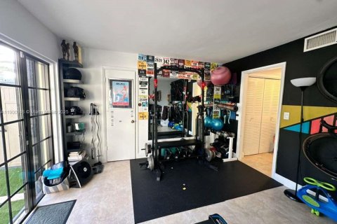 Touwnhouse à vendre à Miami, Floride: 3 chambres, 150.87 m2 № 1953630 - photo 19