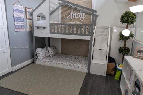 Touwnhouse à vendre à Miami, Floride: 3 chambres, 150.87 m2 № 1953630 - photo 15