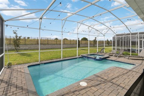 Купить виллу или дом в Дэвенпорт, Флорида 7 спален, № 2058569 - фото 4