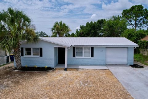 Villa ou maison à louer à Holiday, Floride: 3 chambres, 95.04 m2 № 1870879 - photo 1