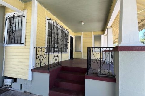 Casa en alquiler en Tampa, Florida, 3 dormitorios, 130.06 m2 № 1636085 - foto 2