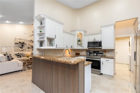 Villa ou maison à vendre à Coconut Creek, Floride: 4 chambres, 183.3 m2 № 1984074 - photo 18