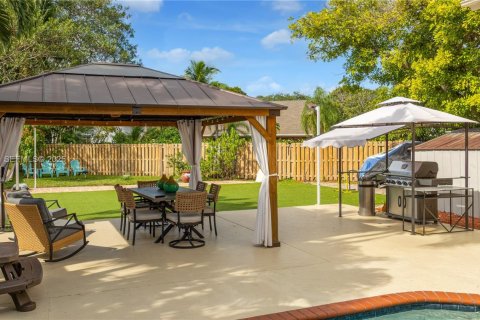 Villa ou maison à vendre à Coconut Creek, Floride: 4 chambres, 183.3 m2 № 1984074 - photo 24