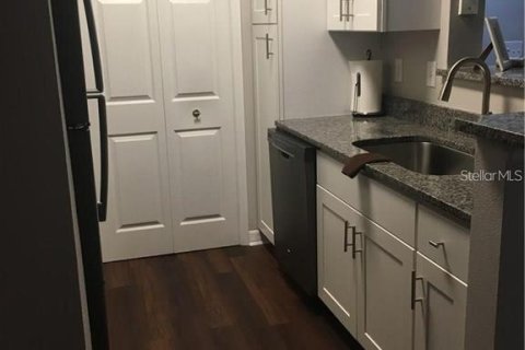 Condominio en alquiler en Tampa, Florida, 1 dormitorio, 55.56 m2 № 1912700 - foto 15