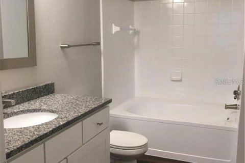 Condominio en alquiler en Tampa, Florida, 1 dormitorio, 55.56 m2 № 1912700 - foto 24
