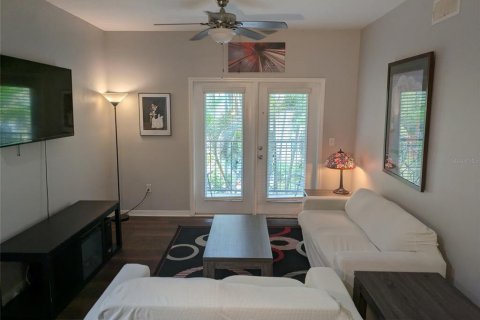 Condominio en alquiler en Tampa, Florida, 1 dormitorio, 55.56 m2 № 1912700 - foto 8