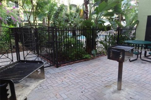 Condominio en alquiler en Tampa, Florida, 1 dormitorio, 55.56 m2 № 1912700 - foto 30