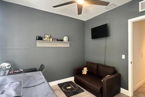 Townhouse in Miramar, Florida 3 bedrooms, 134.71 sq.m. № 1888385 - photo 21